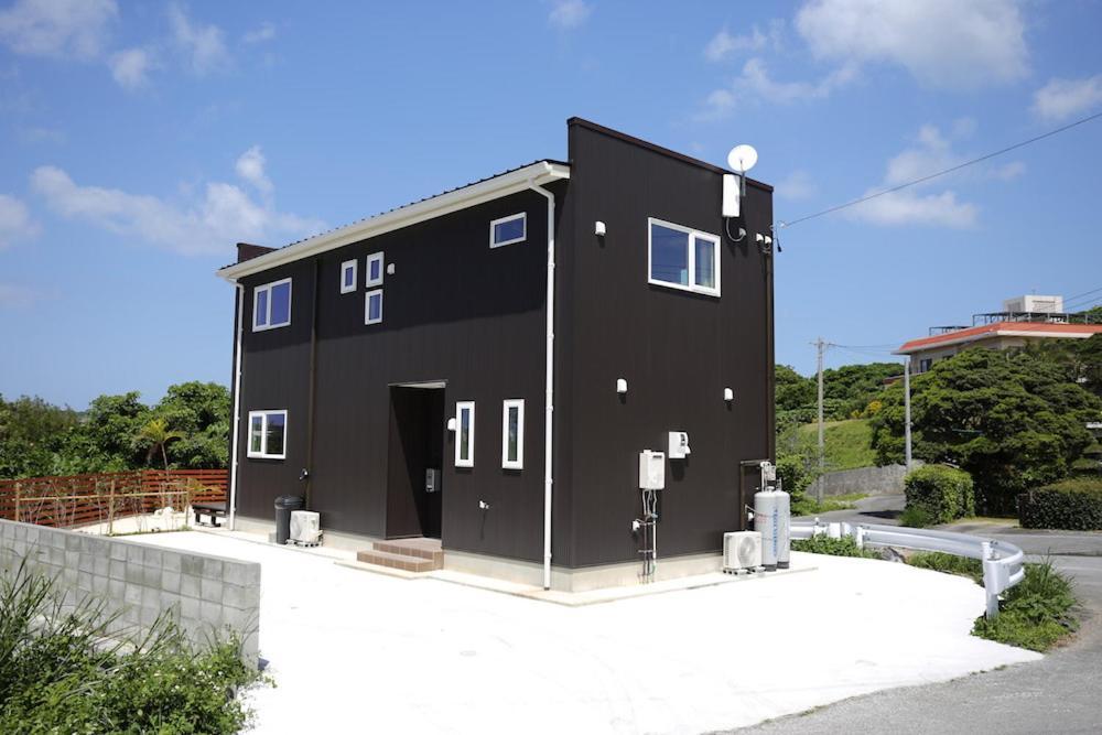 Irie House Motobu Villa Exterior photo